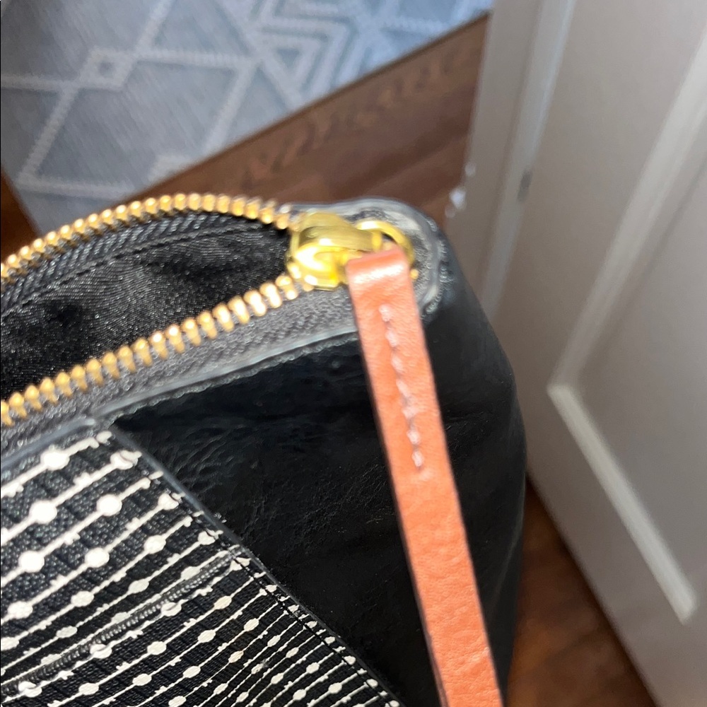 Fossil Rachel Black & White Patterned Tote with Brown Handles - Picture 5 of 7